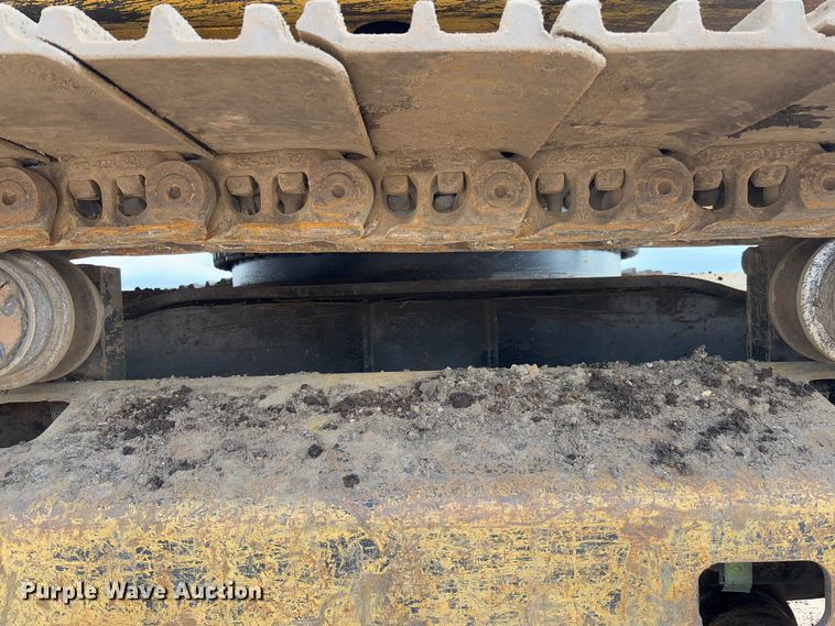 image for item FB3179 2018 Caterpillar 349FL excavator