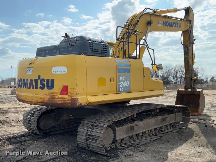 image for item FB3180 2016 Komatsu PC240LC-11 excavator