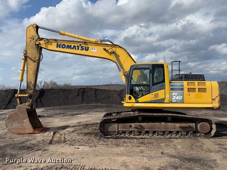 image for item FB3180 2016 Komatsu PC240LC-11 excavator