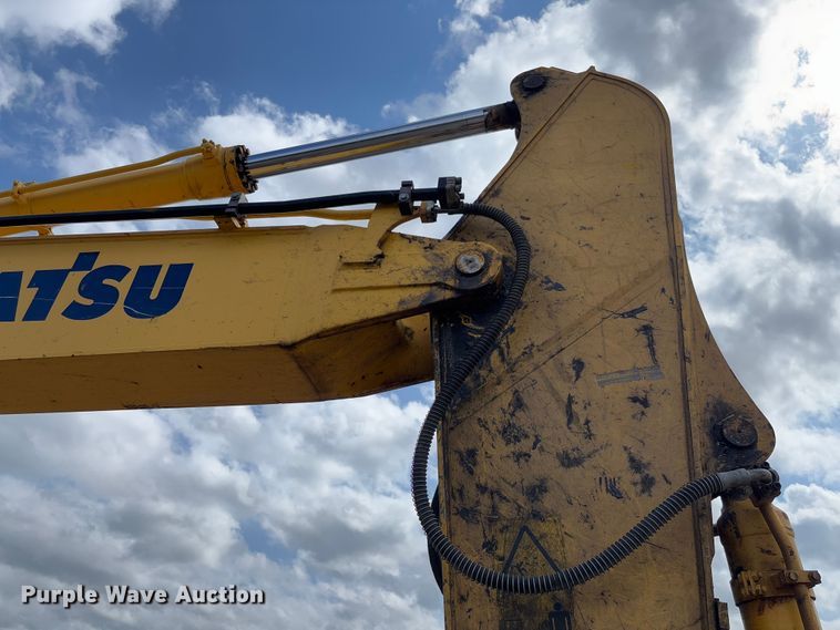 image for item FB3180 2016 Komatsu PC240LC-11 excavator