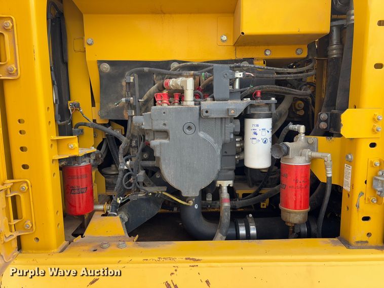image for item FB3180 2016 Komatsu PC240LC-11 excavator