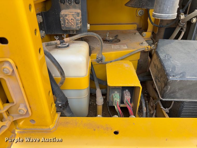 image for item FB3180 2016 Komatsu PC240LC-11 excavator