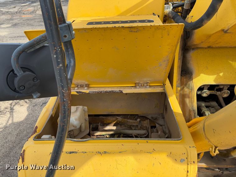 image for item FB3180 2016 Komatsu PC240LC-11 excavator