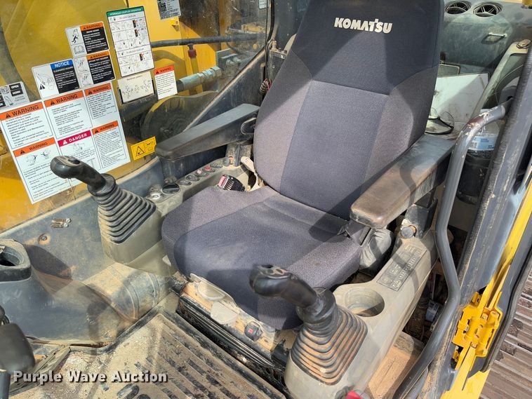image for item FB3180 2016 Komatsu PC240LC-11 excavator