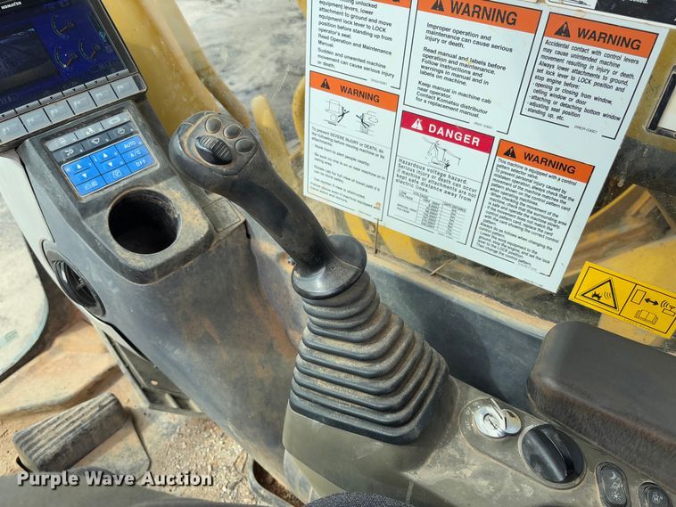 image for item FB3180 2016 Komatsu PC240LC-11 excavator