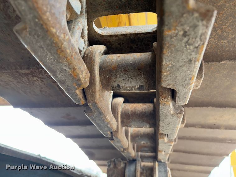 image for item FB3180 2016 Komatsu PC240LC-11 excavator