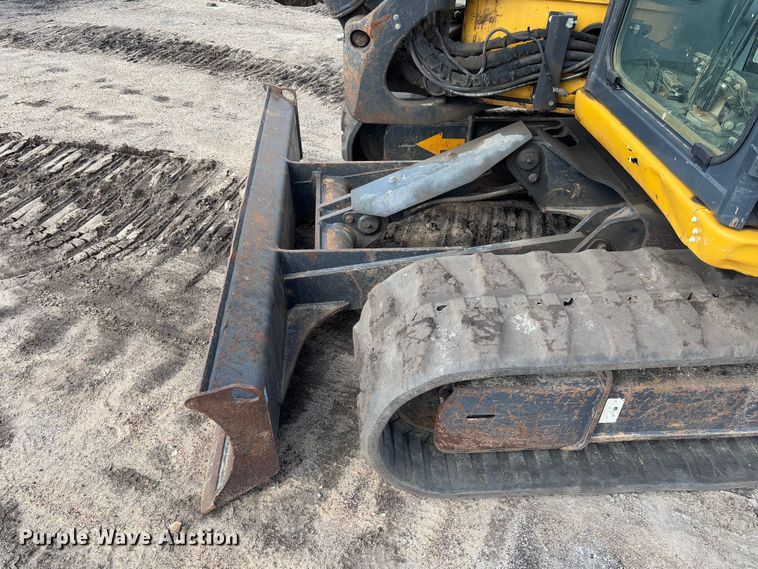 image for item FB3181 2020 John Deere 85G mini excavator