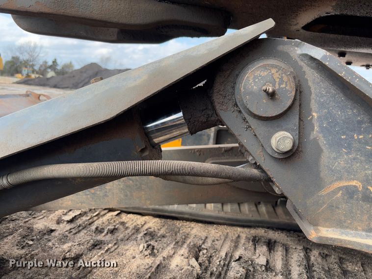 image for item FB3181 2020 John Deere 85G mini excavator