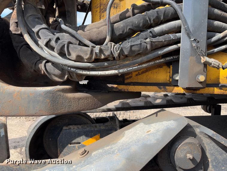 image for item FB3181 2020 John Deere 85G mini excavator