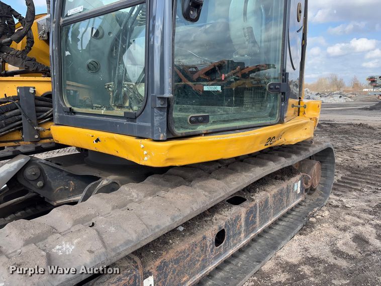 image for item FB3181 2020 John Deere 85G mini excavator