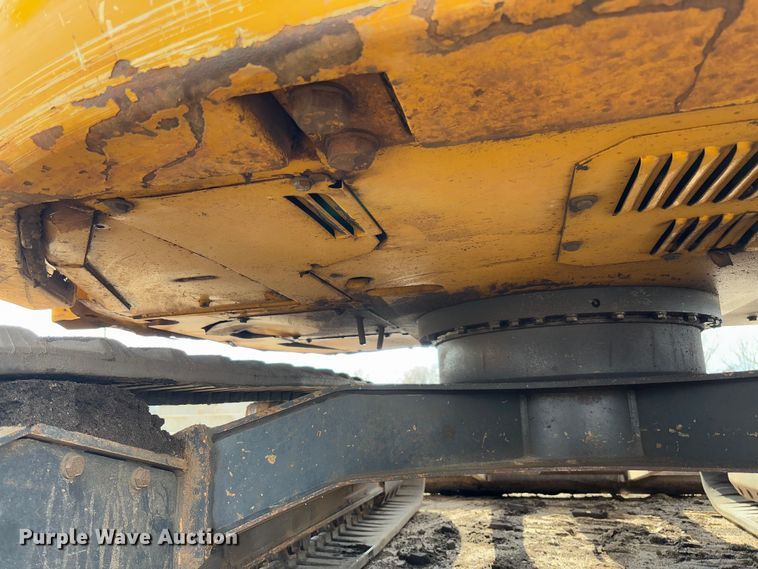 image for item FB3181 2020 John Deere 85G mini excavator