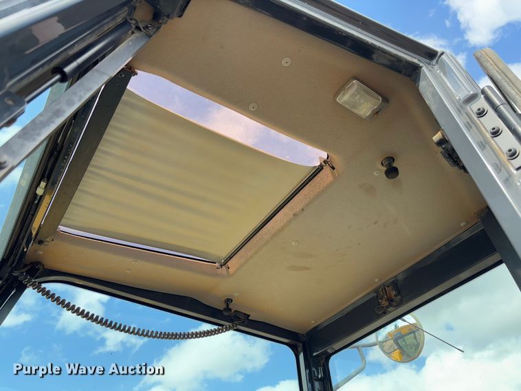 image for item FB3181 2020 John Deere 85G mini excavator