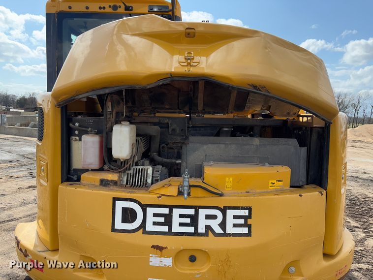 image for item FB3181 2020 John Deere 85G mini excavator