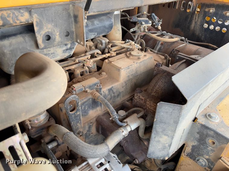 image for item FB3181 2020 John Deere 85G mini excavator