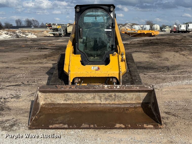 image for item FB3183 2021 Caterpillar 299D3 tracked skid steer loader