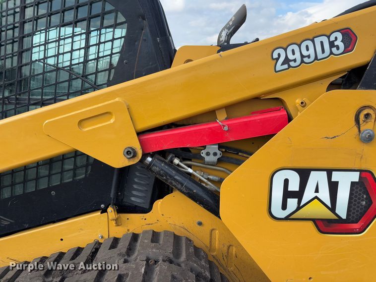 image for item FB3183 2021 Caterpillar 299D3 tracked skid steer loader