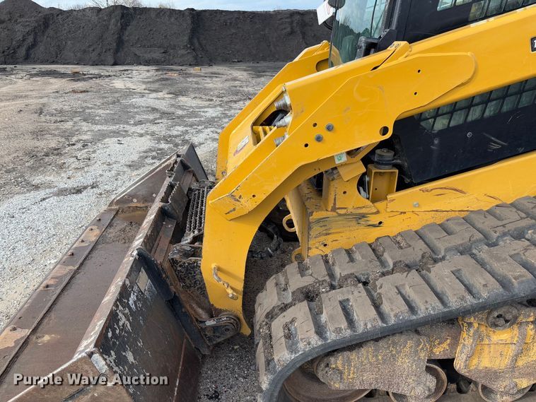 image for item FB3183 2021 Caterpillar 299D3 tracked skid steer loader