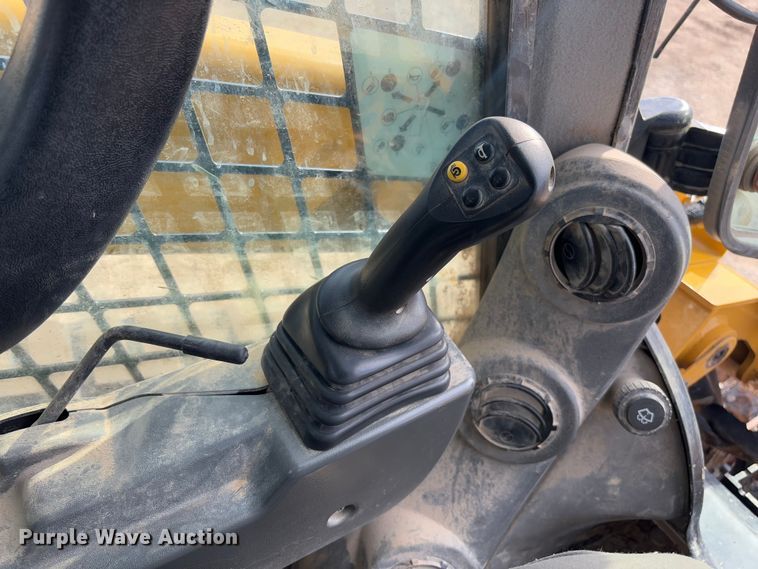 image for item FB3183 2021 Caterpillar 299D3 tracked skid steer loader