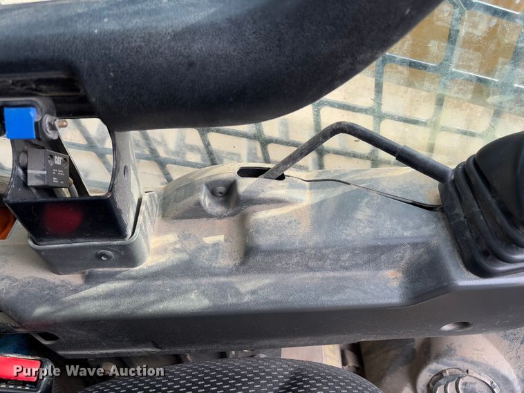 image for item FB3183 2021 Caterpillar 299D3 tracked skid steer loader