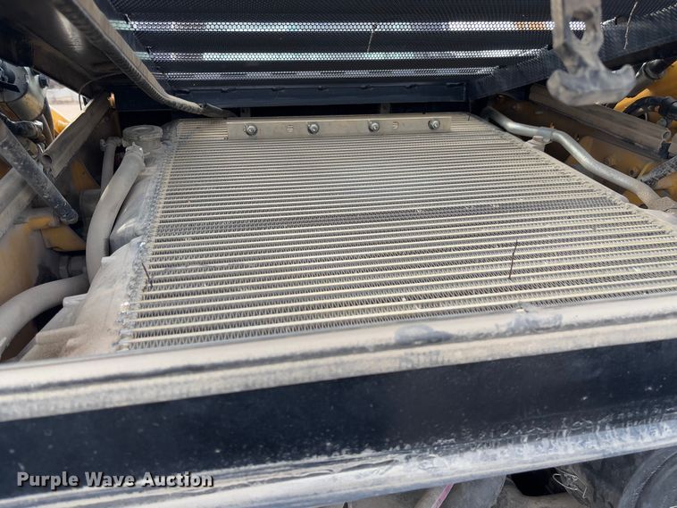 image for item FB3183 2021 Caterpillar 299D3 tracked skid steer loader