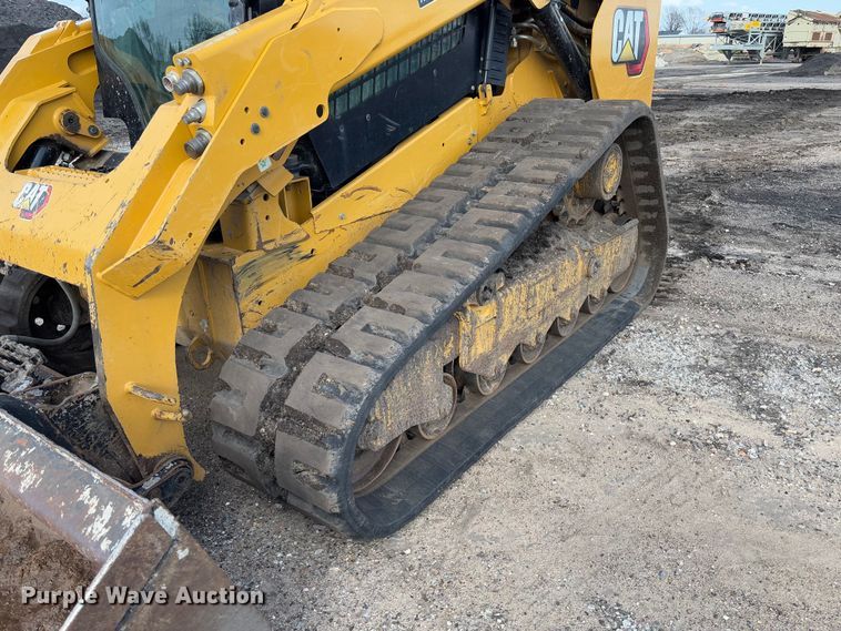 image for item FB3183 2021 Caterpillar 299D3 tracked skid steer loader