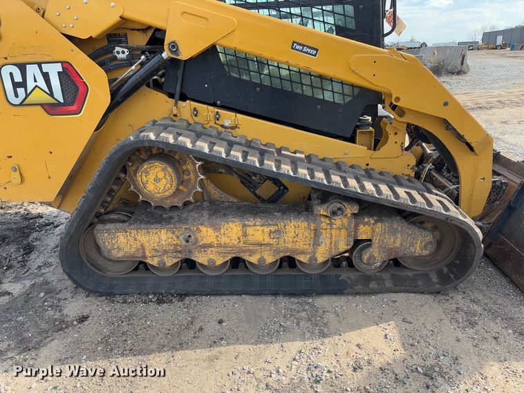 image for item FB3183 2021 Caterpillar 299D3 tracked skid steer loader