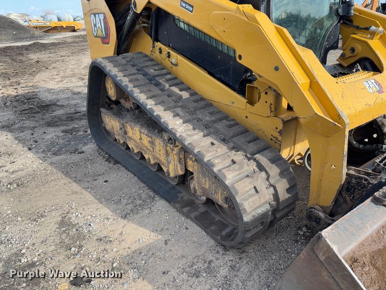 image for item FB3183 2021 Caterpillar 299D3 tracked skid steer loader