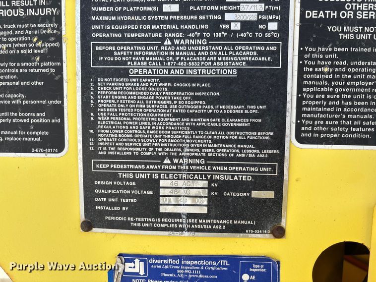 image for item FB3189 2002 Chevrolet C7 bucket truck