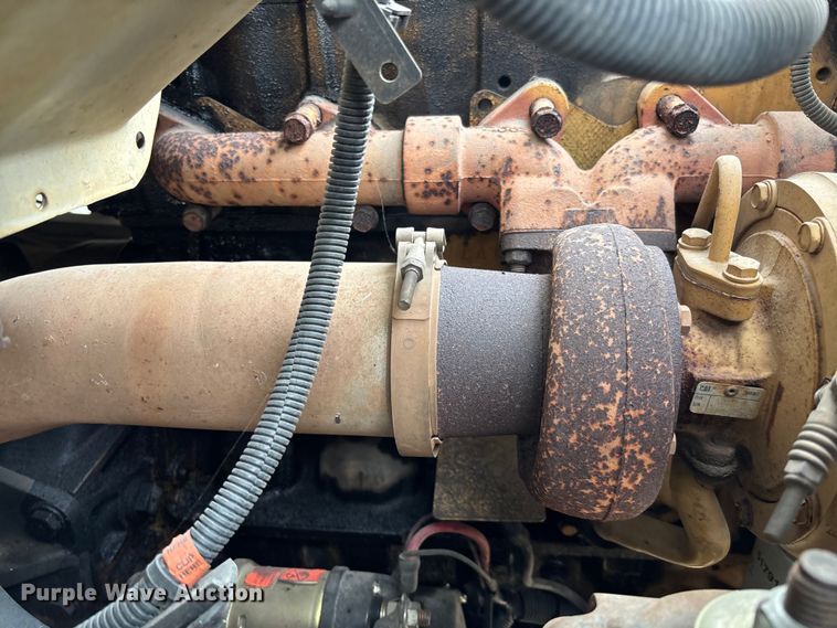 image for item FB3189 2002 Chevrolet C7 bucket truck