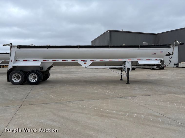 image for item FB3191 2016 Travis S/97 end dump trailer