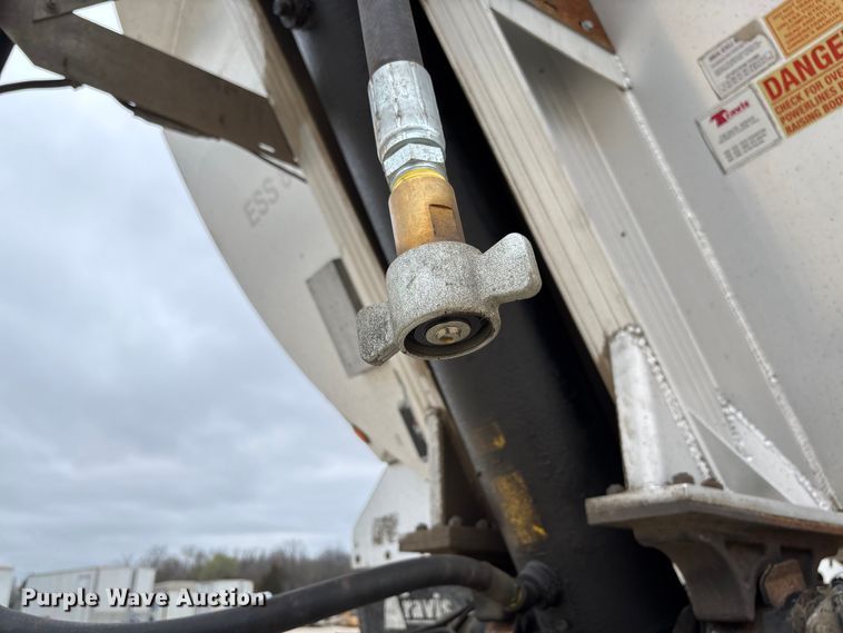 image for item FB3191 2016 Travis S/97 end dump trailer