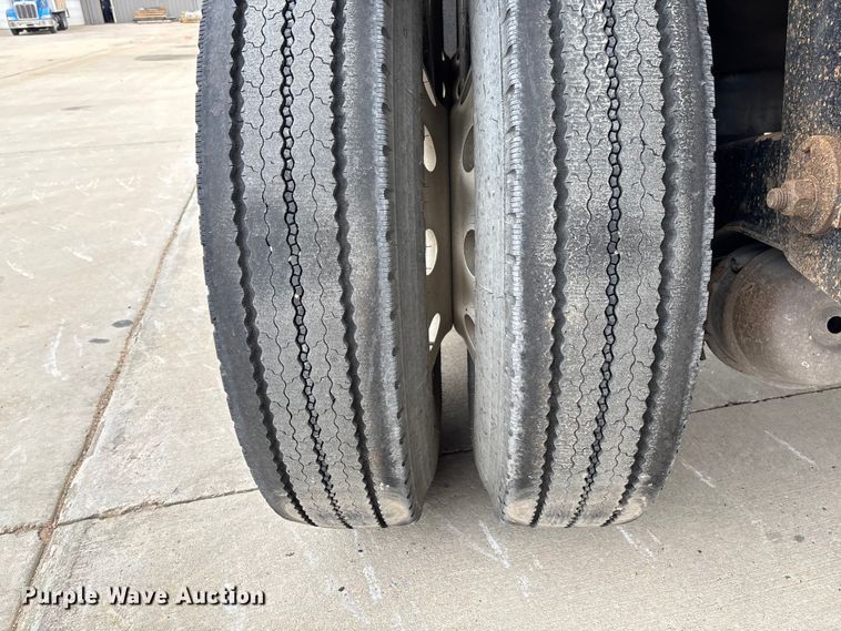 image for item FB3191 2016 Travis S/97 end dump trailer