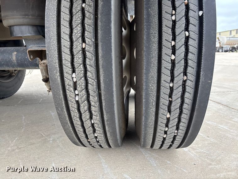 image for item FB3191 2016 Travis S/97 end dump trailer