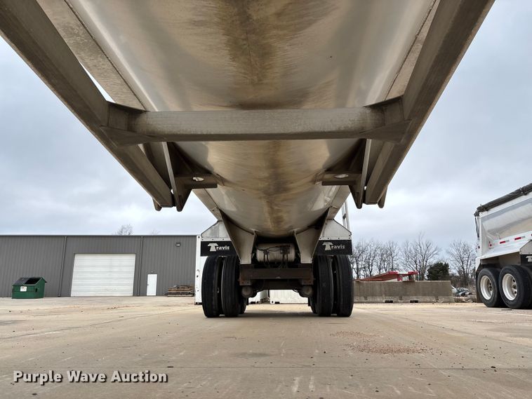 image for item FB3192 2017 Travis S/97 end dump trailer