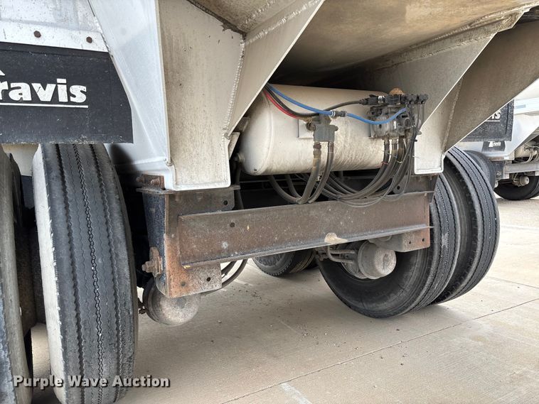 image for item FB3192 2017 Travis S/97 end dump trailer