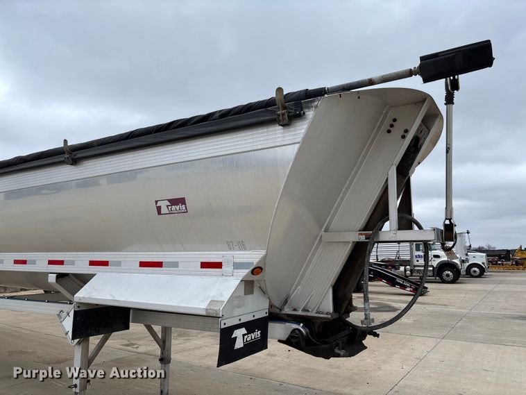 image for item FB3192 2017 Travis S/97 end dump trailer