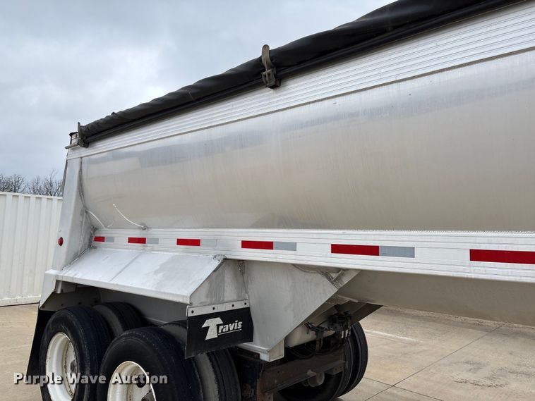 image for item FB3192 2017 Travis S/97 end dump trailer