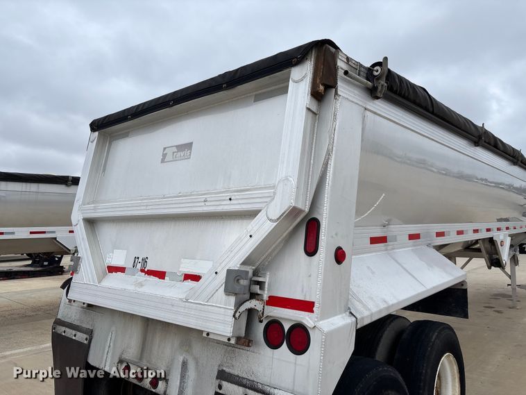 image for item FB3192 2017 Travis S/97 end dump trailer
