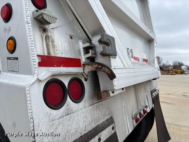 image for item FB3192 2017 Travis S/97 end dump trailer