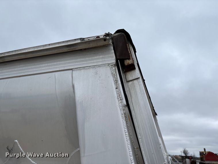 image for item FB3192 2017 Travis S/97 end dump trailer