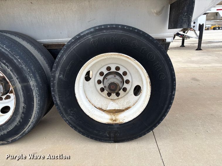 image for item FB3192 2017 Travis S/97 end dump trailer