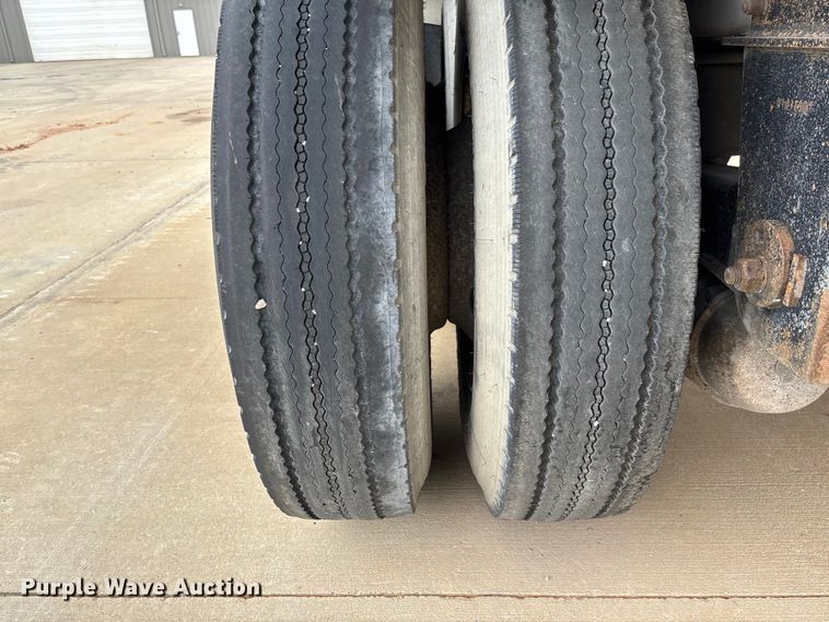 image for item FB3192 2017 Travis S/97 end dump trailer