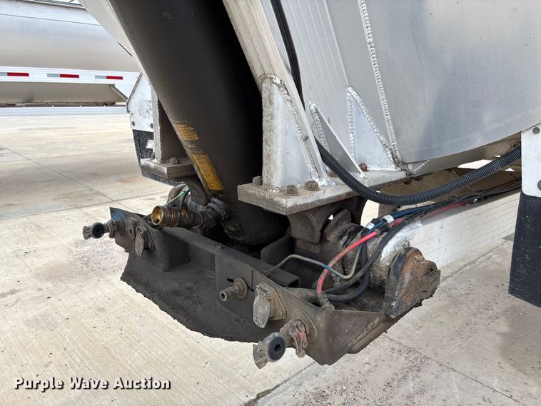 image for item FB3193 2016 Travis S/97 end dump trailer