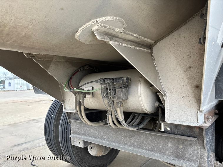 image for item FB3193 2016 Travis S/97 end dump trailer