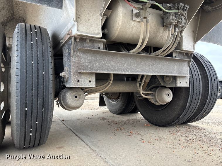 image for item FB3193 2016 Travis S/97 end dump trailer