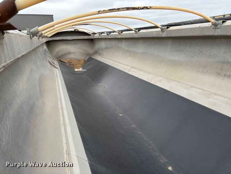 image for item FB3193 2016 Travis S/97 end dump trailer