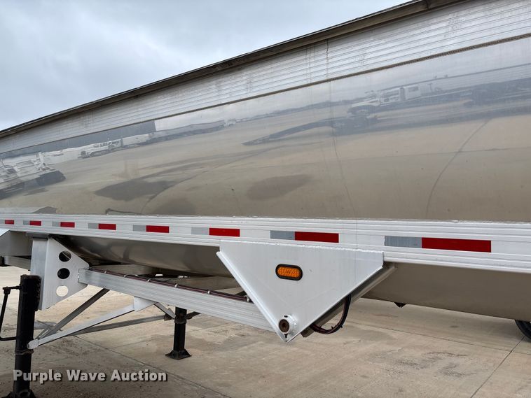 image for item FB3193 2016 Travis S/97 end dump trailer