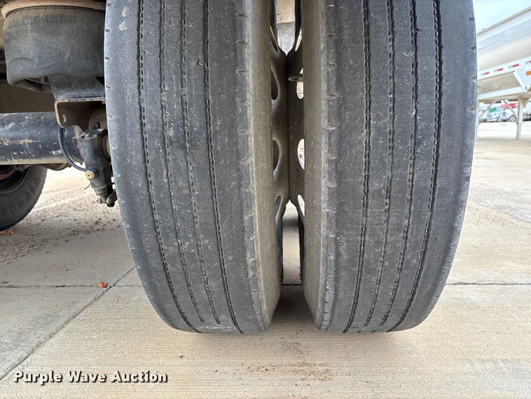 image for item FB3193 2016 Travis S/97 end dump trailer