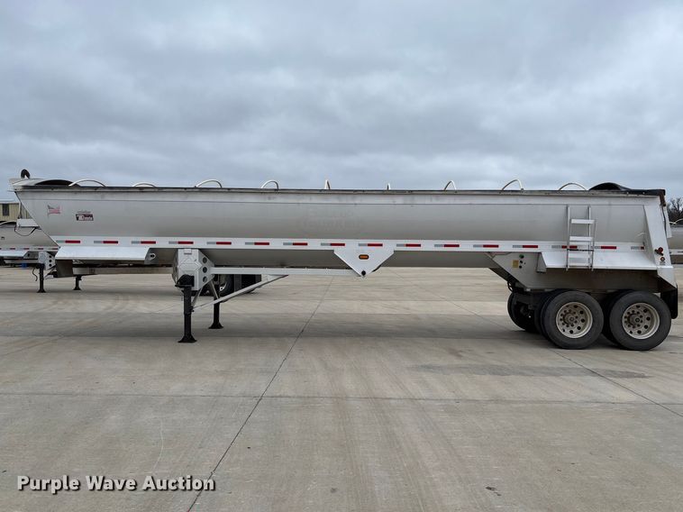image for item FB3194 2016 Travis S/97 end dump trailer