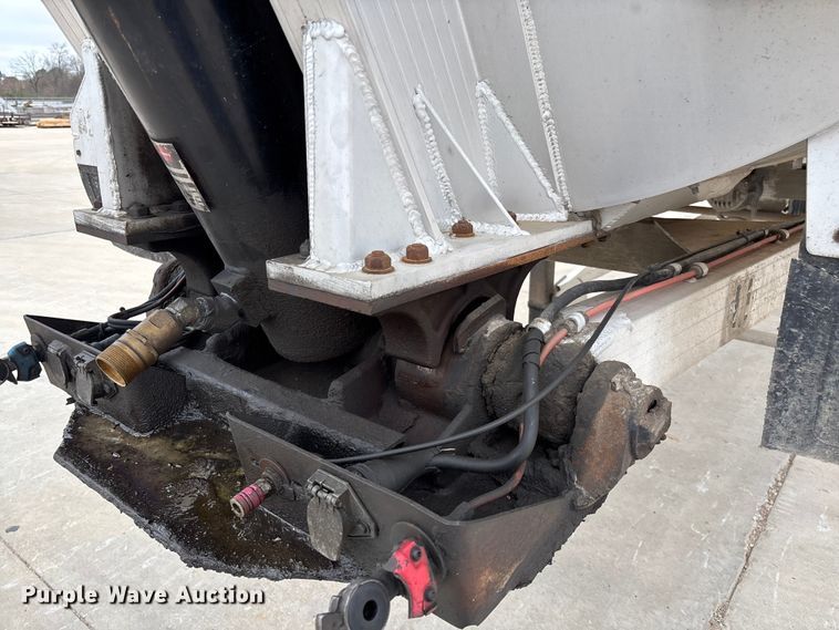 image for item FB3194 2016 Travis S/97 end dump trailer